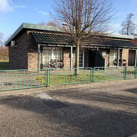 Haus-koralle-wohnung-links Apartment